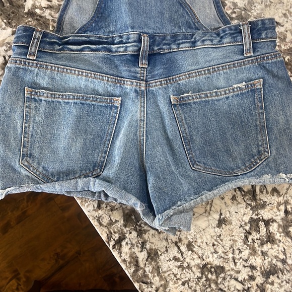 Forever 21 denim overall shorts - Picture 6 of 7